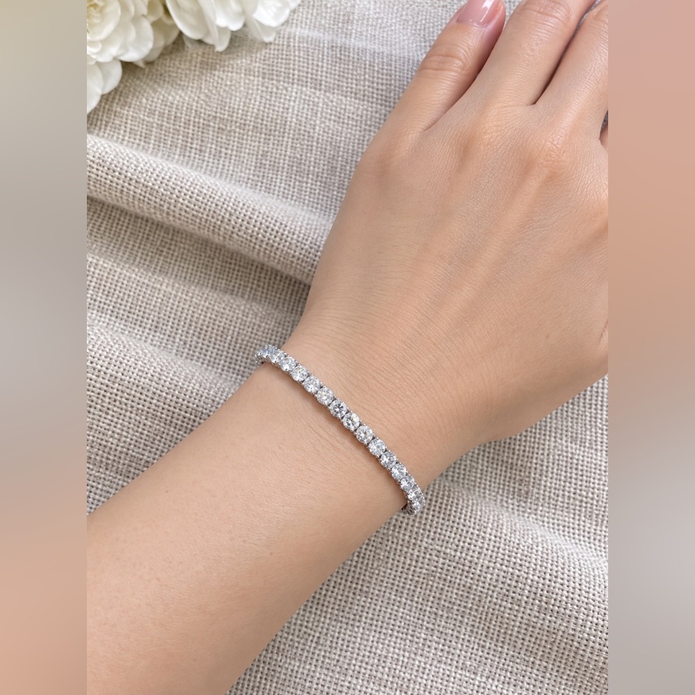 925 Sterling Silver 6.00CTW MOISSANITE Tennis Bracelet - 6.5" - Picture 5 of 12